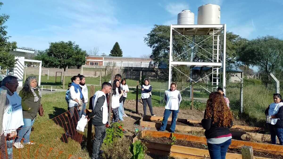 portada nota sostenibilidad voluntarios huerta portada nota sostenibilidad voluntarios huerta